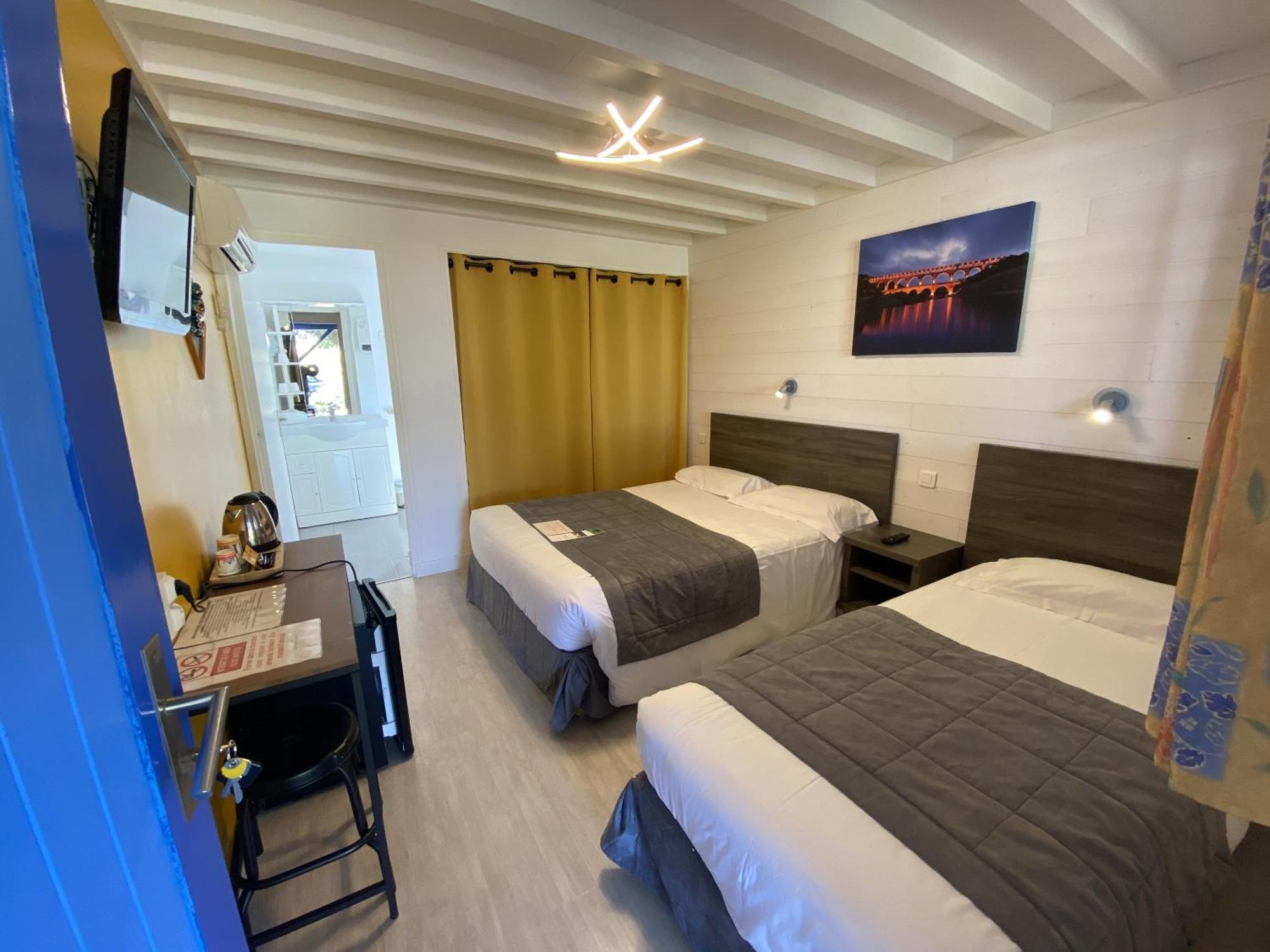 Hotel Des 4 Vents "Esprit Camargue" Aigues-Mortes Pokoj fotografie