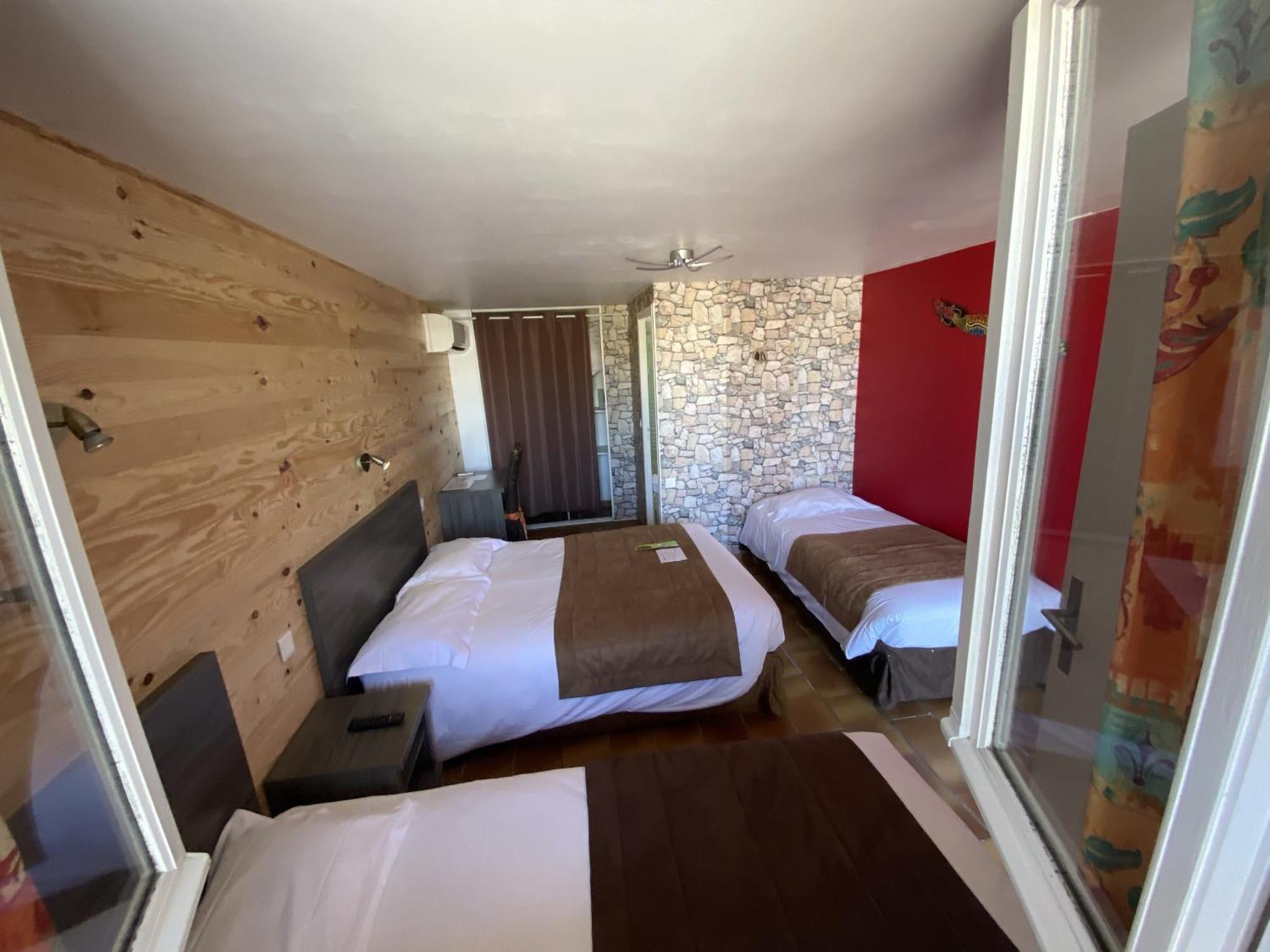 Hotel Des 4 Vents "Esprit Camargue" Aigues-Mortes Pokoj fotografie